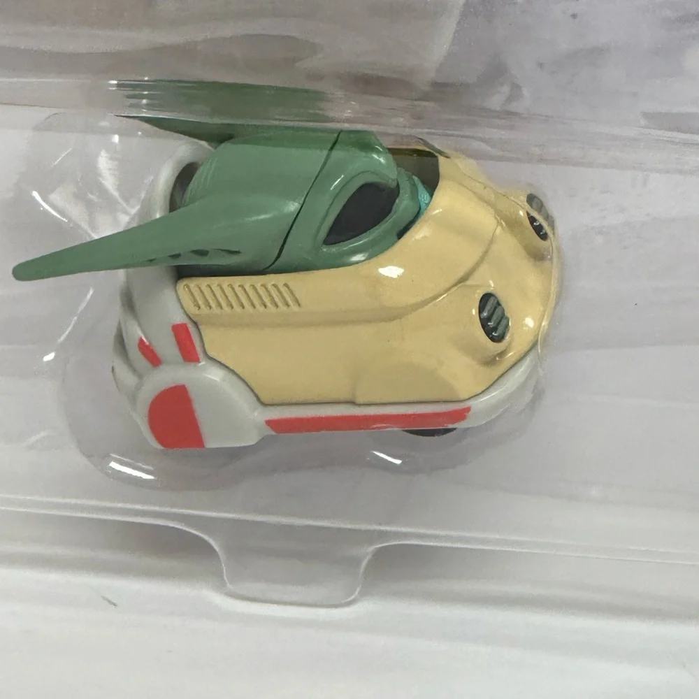 Disney Hot Wheels Star Wars The Mandalorian The Child Baby Yoda 2020 NEW